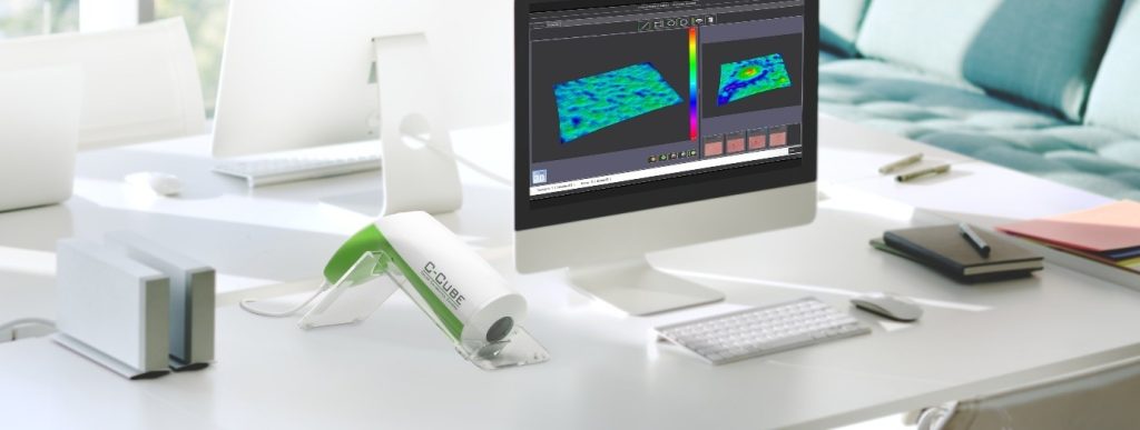 Analyse scientifique sur ordinateur de bureau moderne.