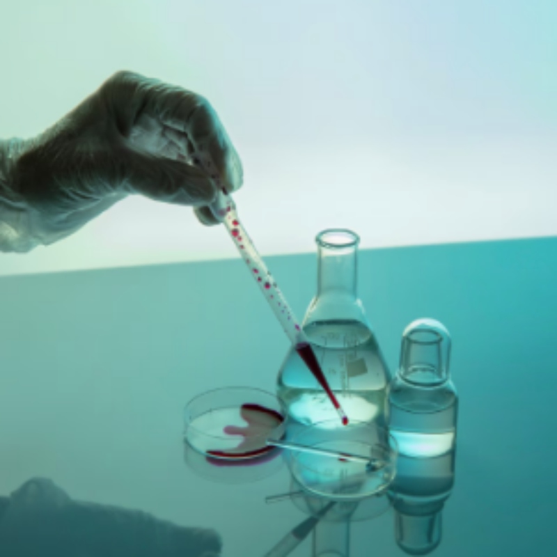 Laboratoire avec pipette et éprouvettes chimiques